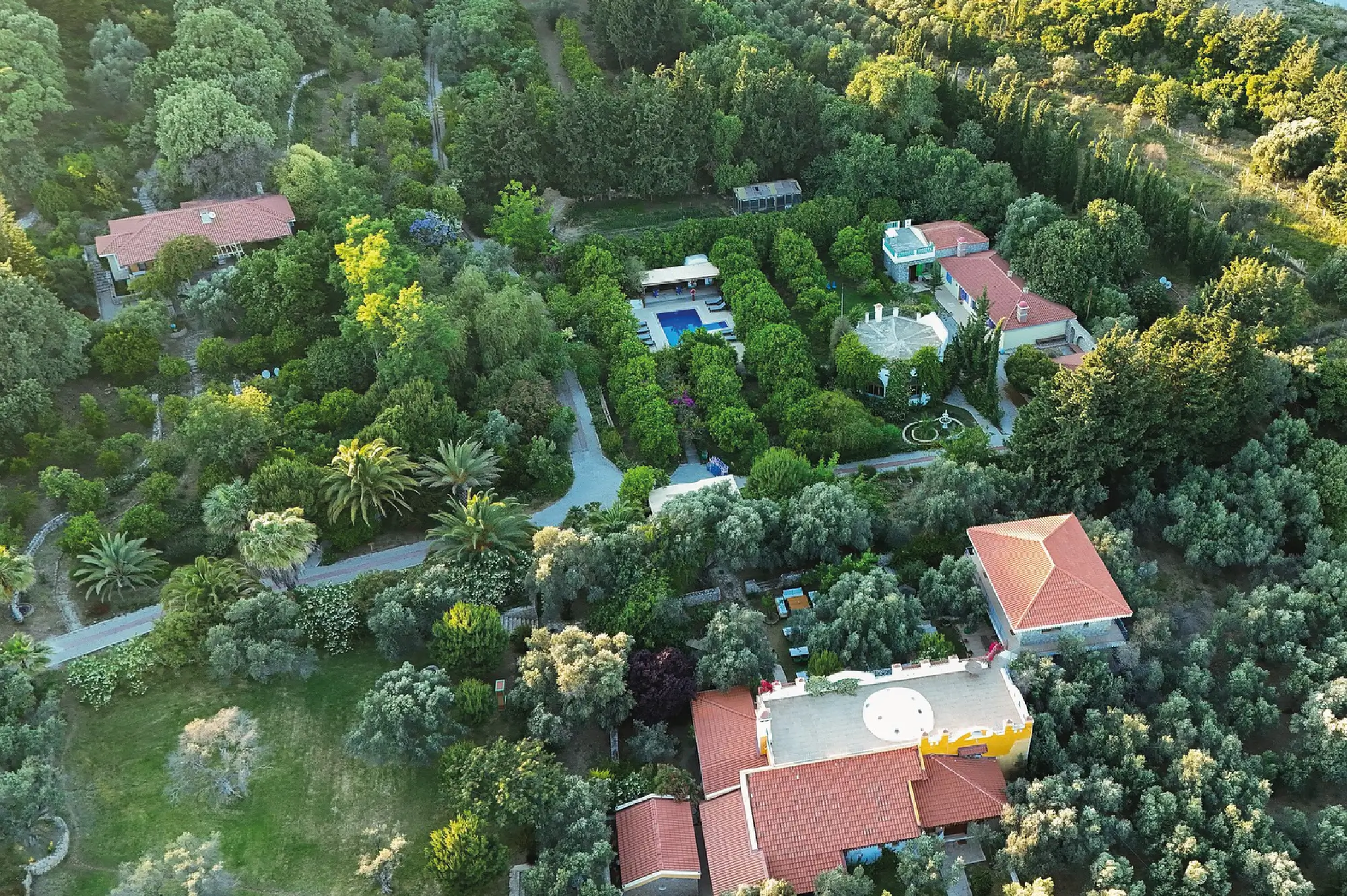 Guest House by West Instagram Gönderisi